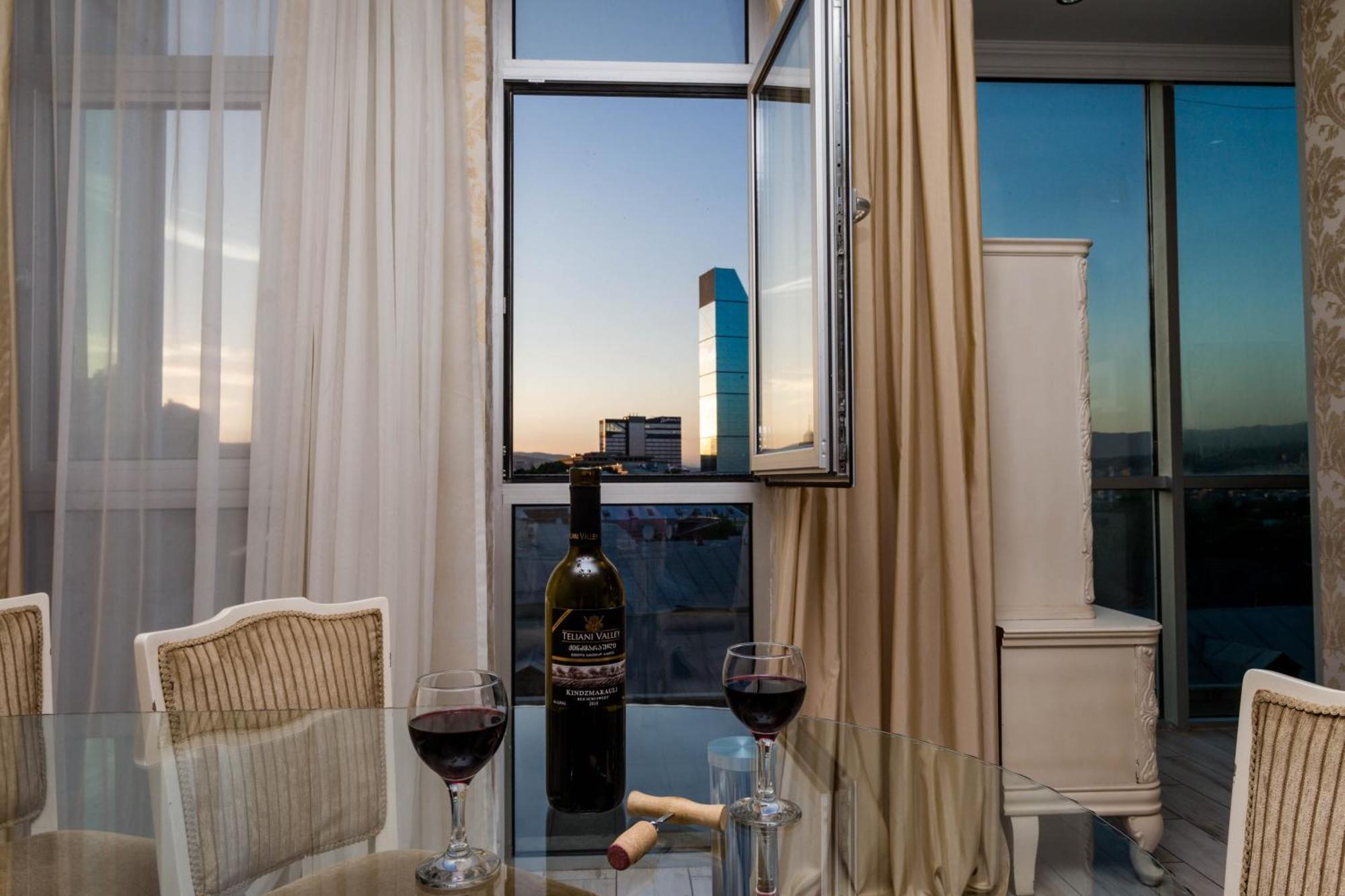 Apartment In The City Of تبليسي المظهر الخارجي الصورة